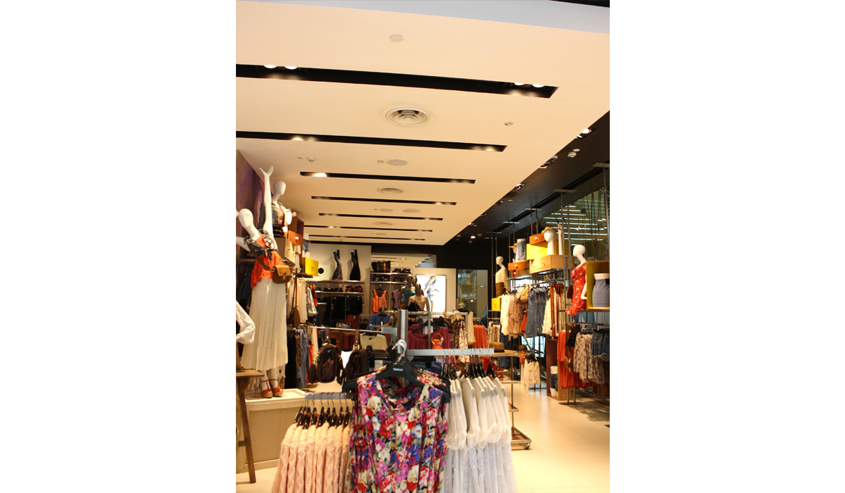 /wp-content/uploads/2014/08/topshop3.png